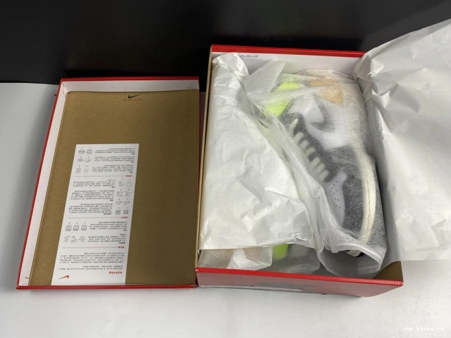 Rep JORDAN GOLD' OG RETRO 1 555088-118 'VOLT AIR HIGH 0704